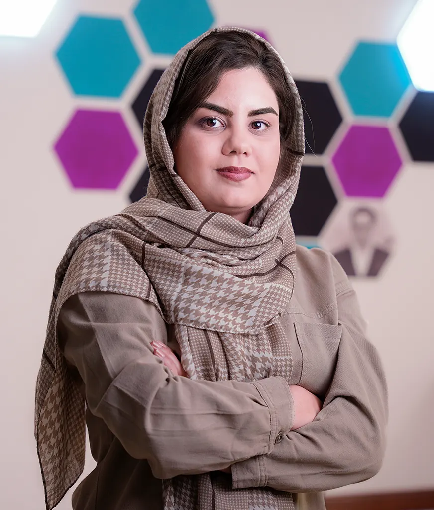 خانم دهستانی