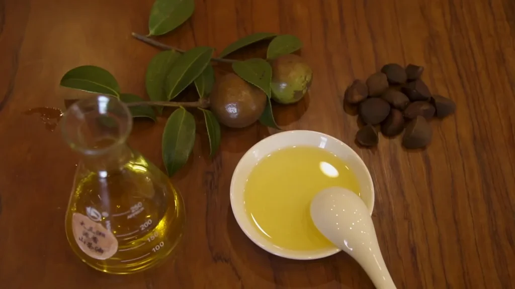 روغن درخت جای